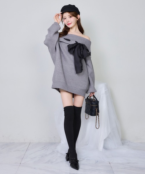 one after another NICE CLAUP ワンピース リボン付きオフショルニット